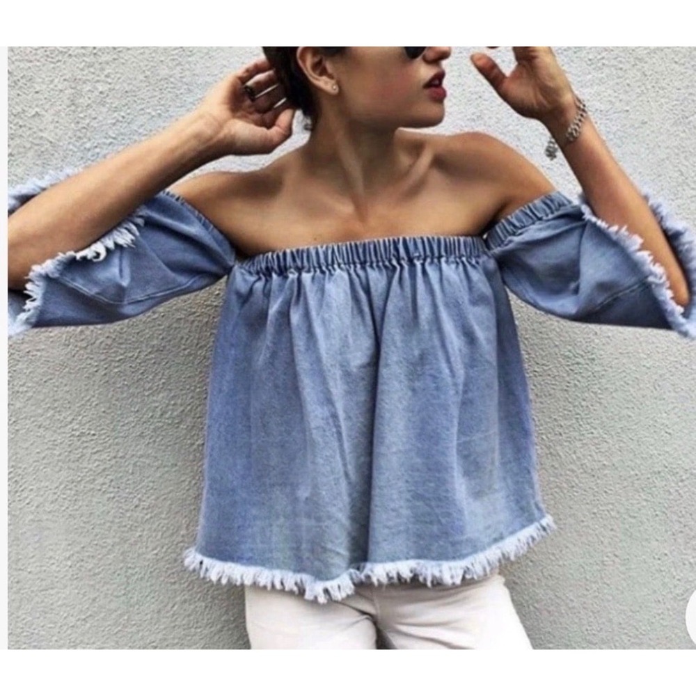 J.O.A. Los Angeles Denim Off The Shoulder Frayed Fringe Top Light Wash Sz Small
